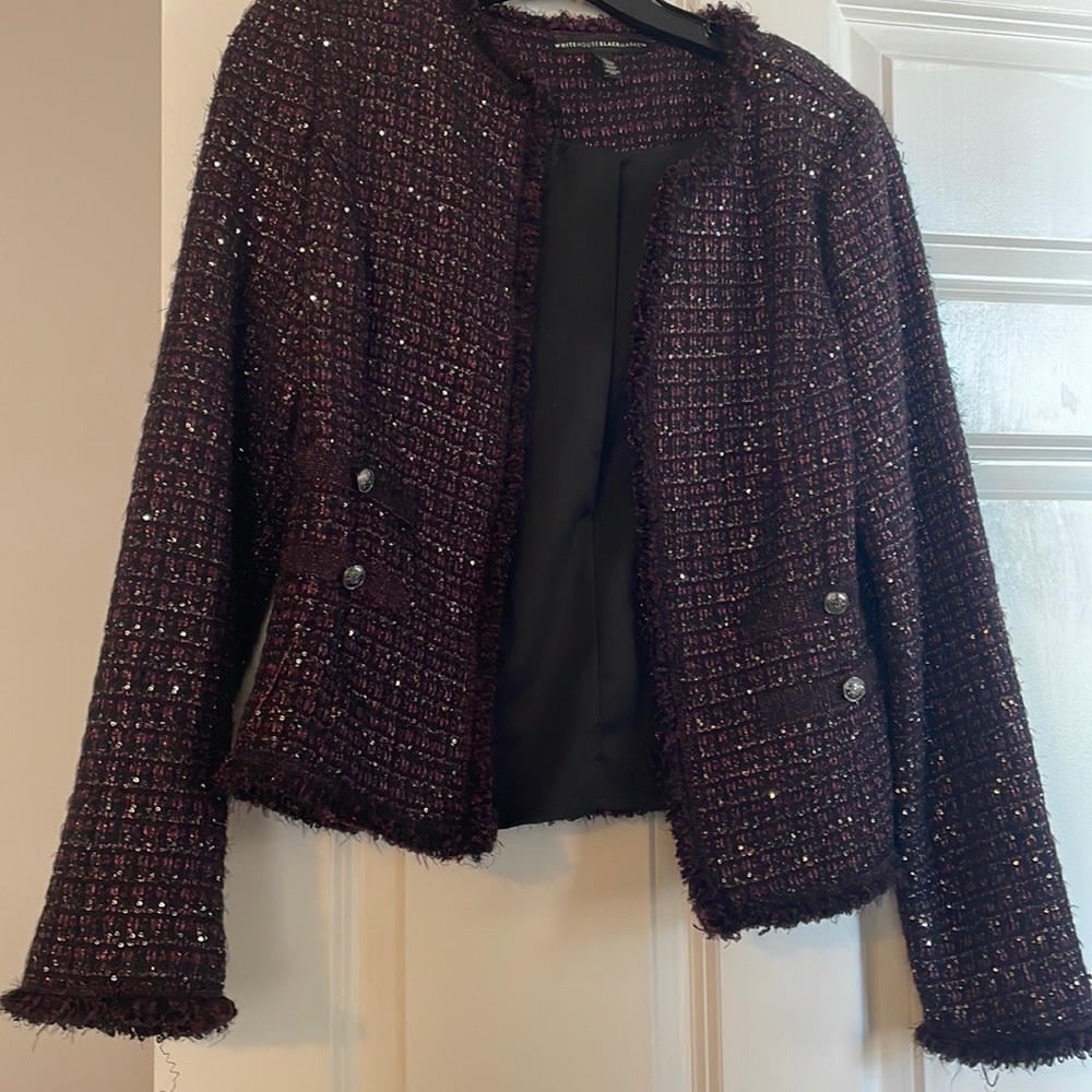 White House black market size 6 plum tweed jacket.